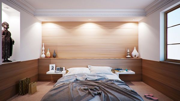 Eksperymentalne wymiary łóżek – jak je efektywnie wykorzystać w aranżacji sypialni?