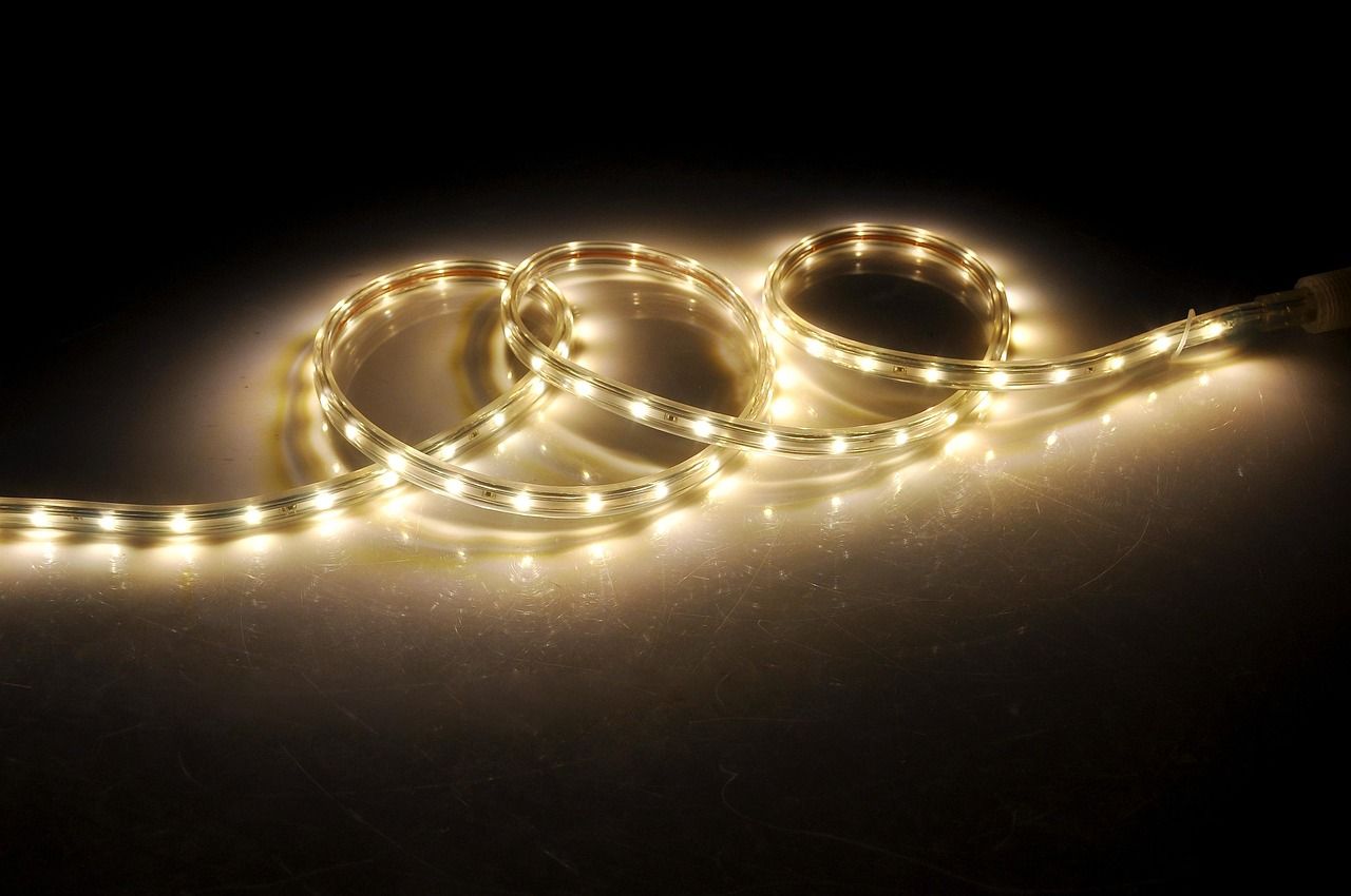 Wykorzystaj moc oświetlenia LED do aranżacji swojego domu